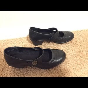 Black Leather Abella Pumps 8.5